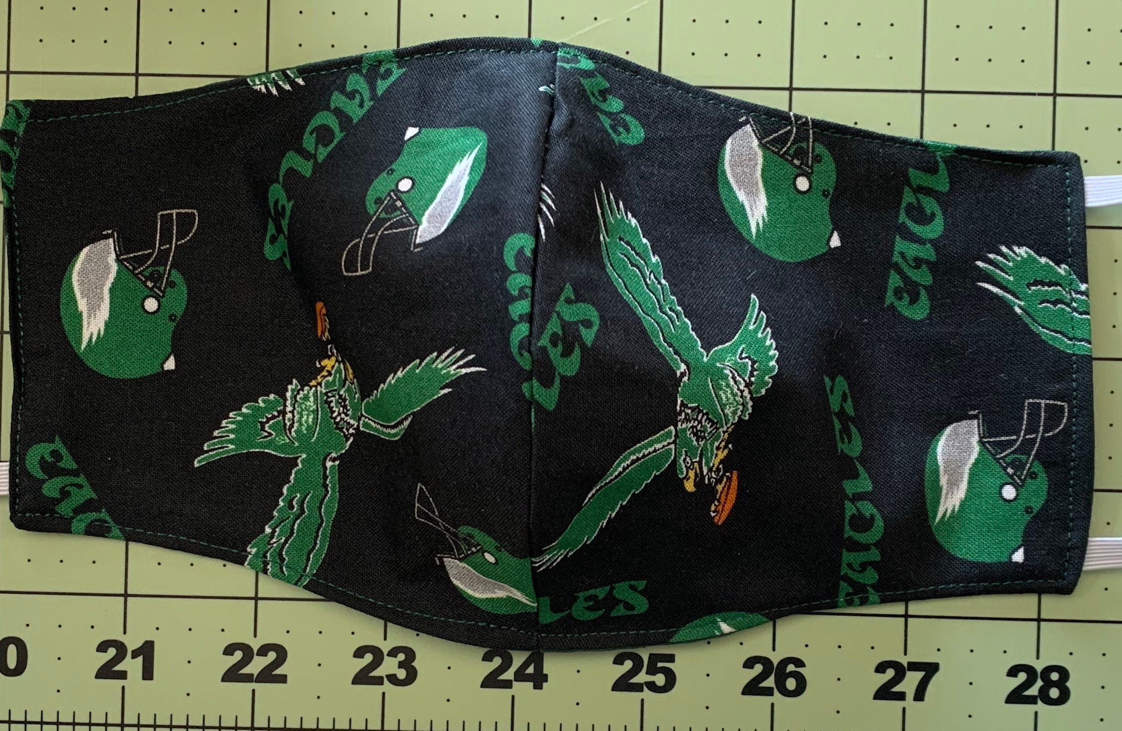 Philadelphia Eagles Reversible,Adjustable and Washable Face Mask NEW