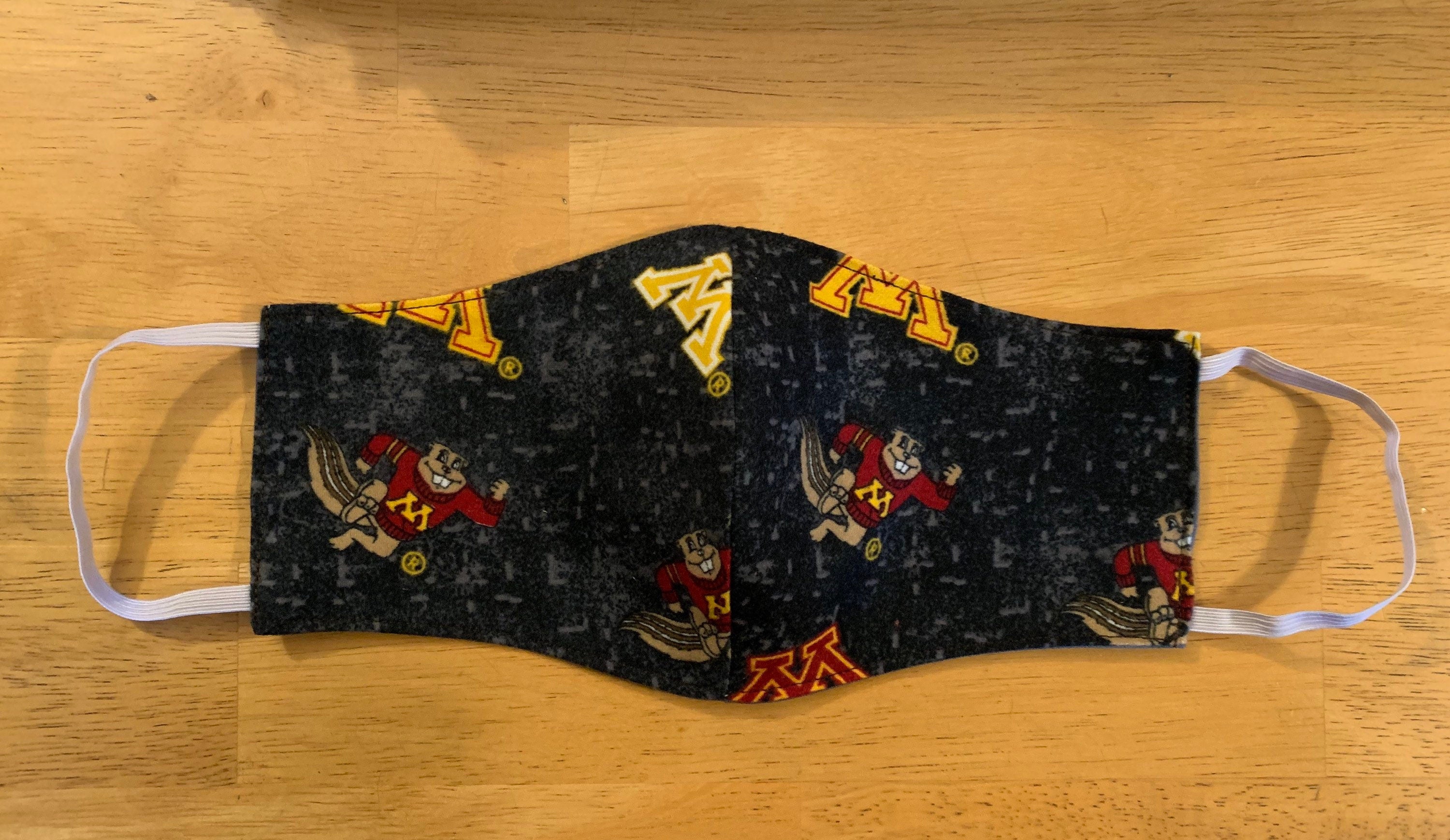 University of Minnesota Gophers Reversible and Washable Face Mask!NEW!