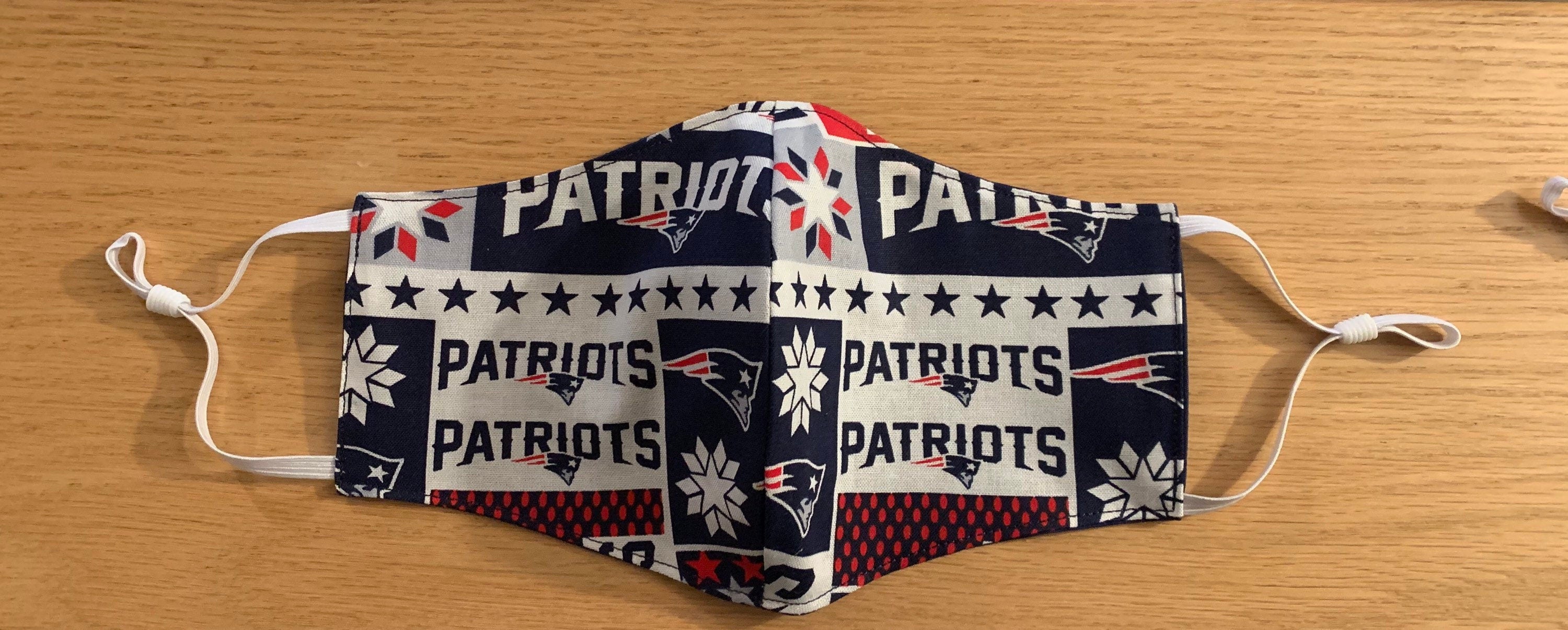 New England Patriot Christmas Face Mask! Reversible, Adjustable & Washable! NEW