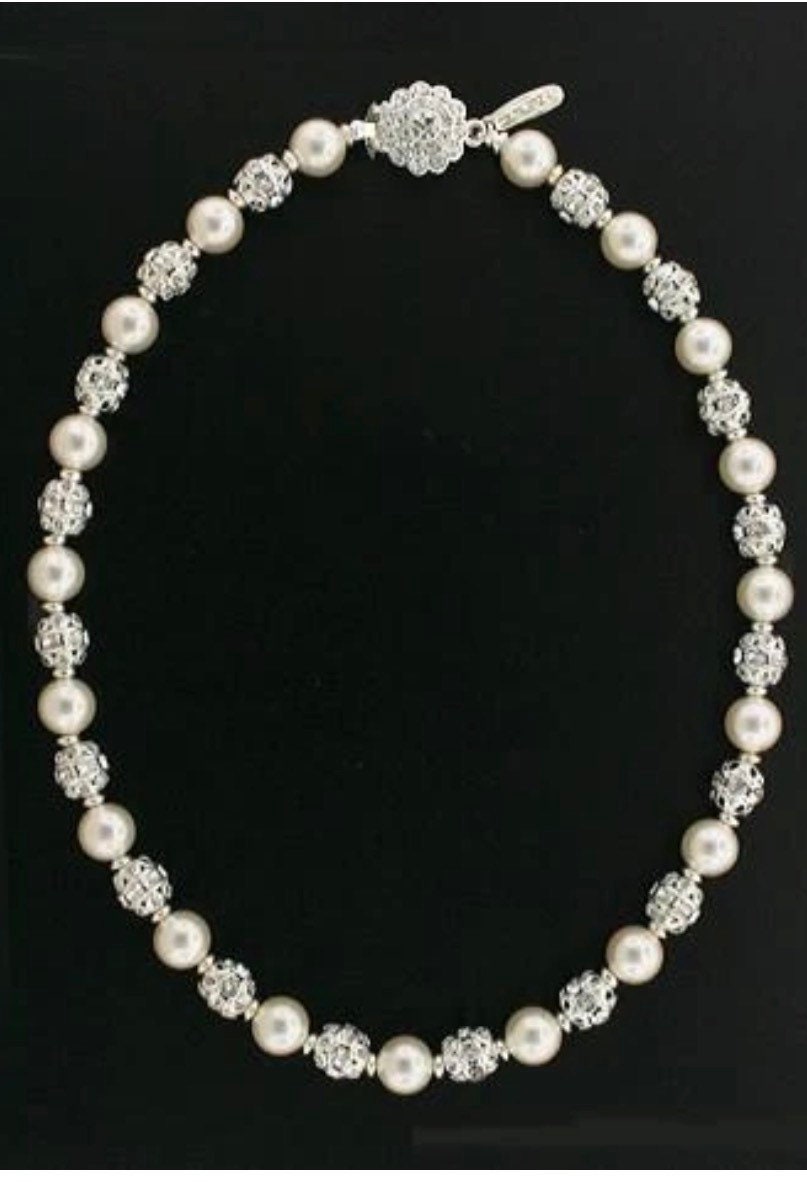 Pearl Necklace with Detailed Metal Accents 17”