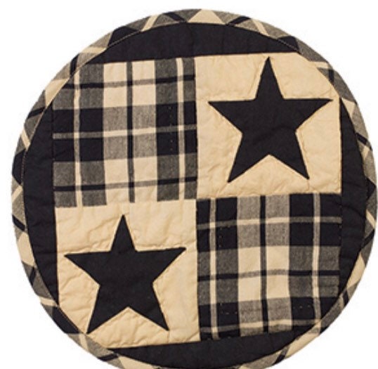 Burgundy Farmhouse Star Quilted Mat (15”)