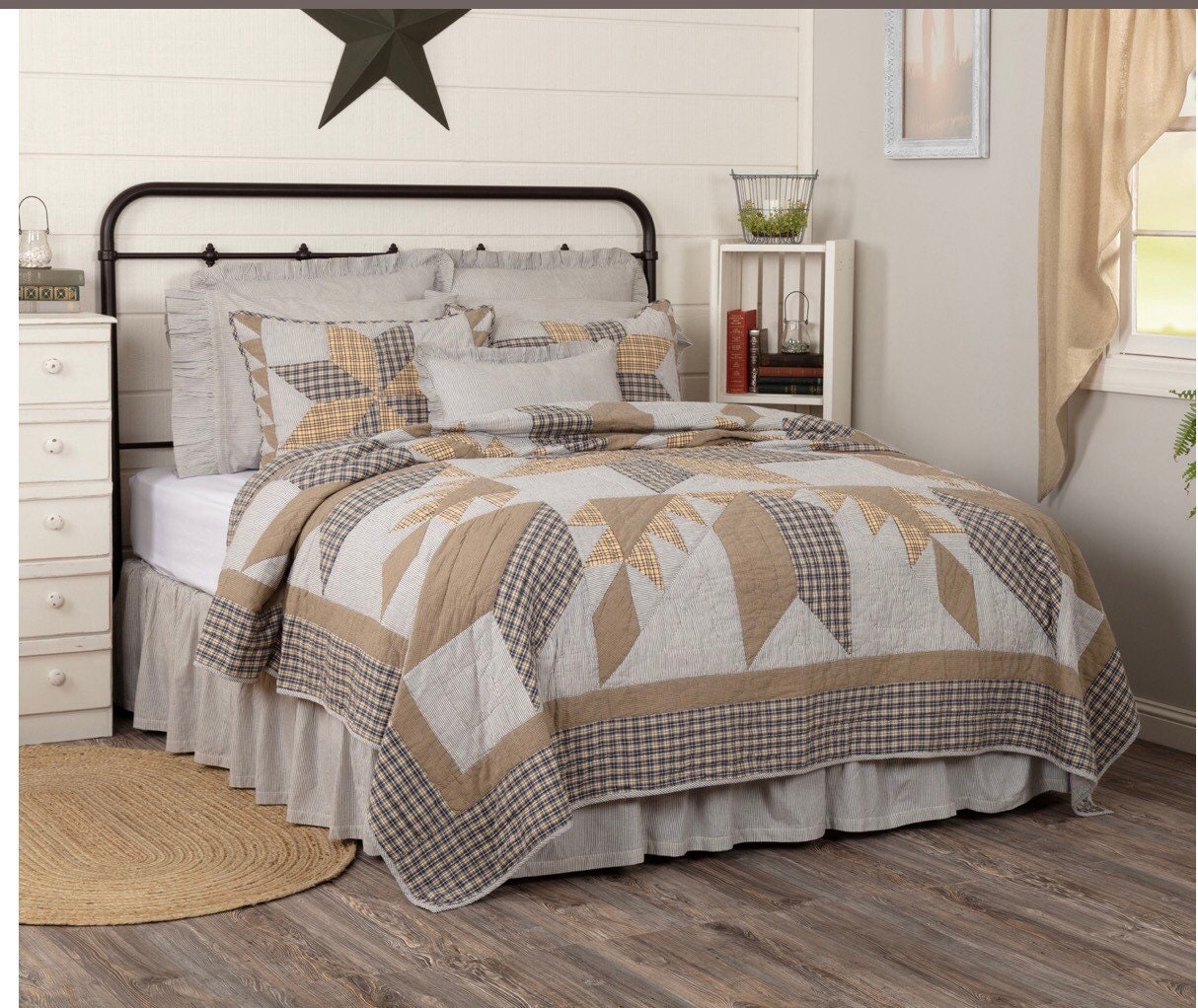 Dakota Star Farmhouse Blue King Quilt 105Wx95L with 2-Shams 21 x 37! NEW