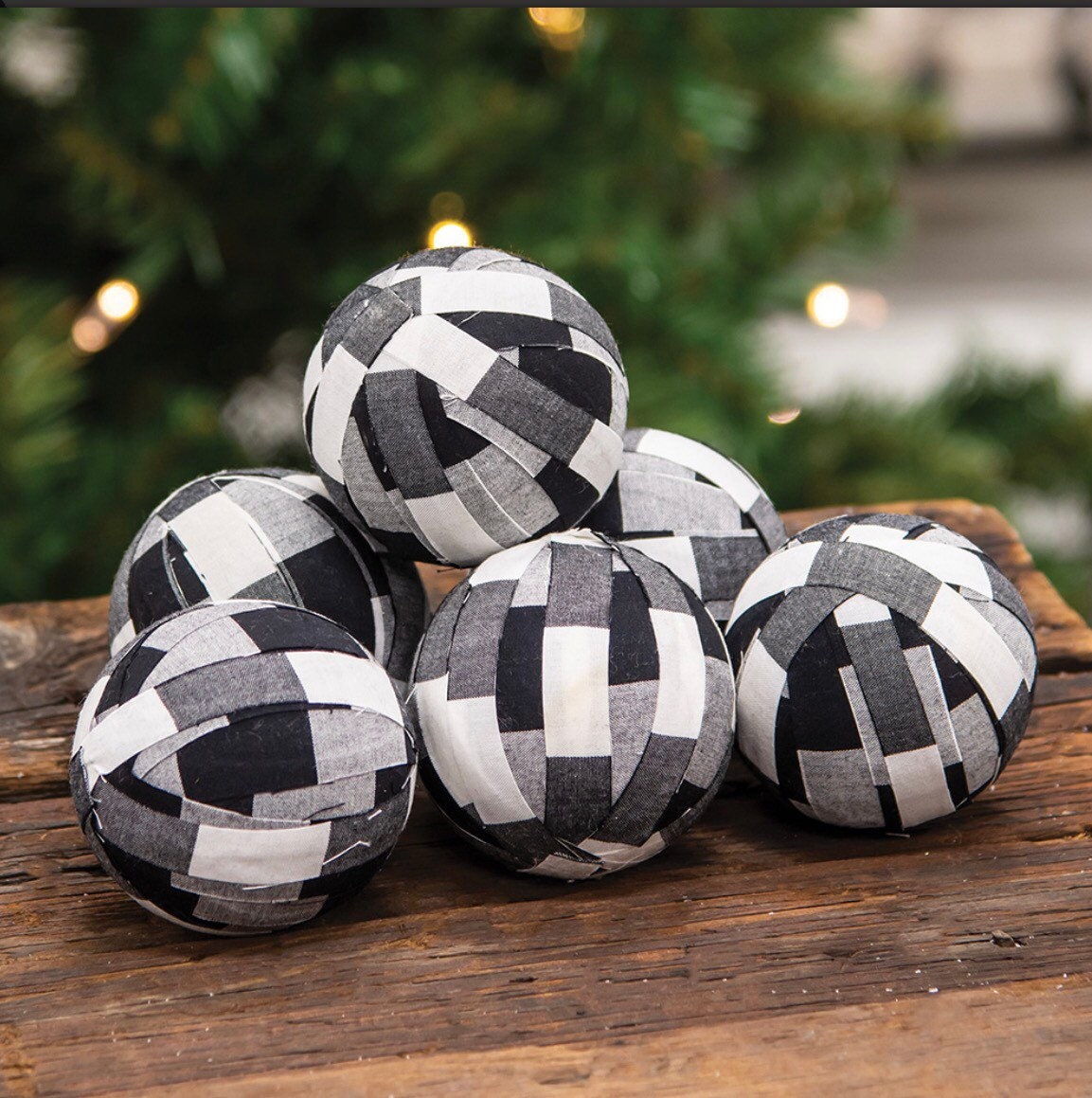 6/Set, Black Buffalo Check Rag Balls!