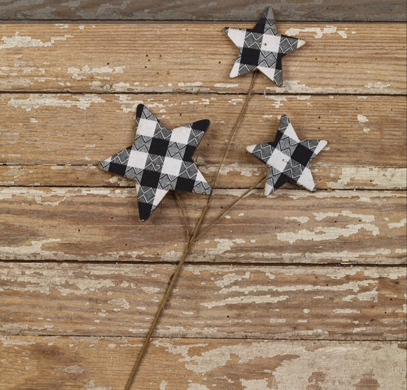Black Check Star Pick (14”)