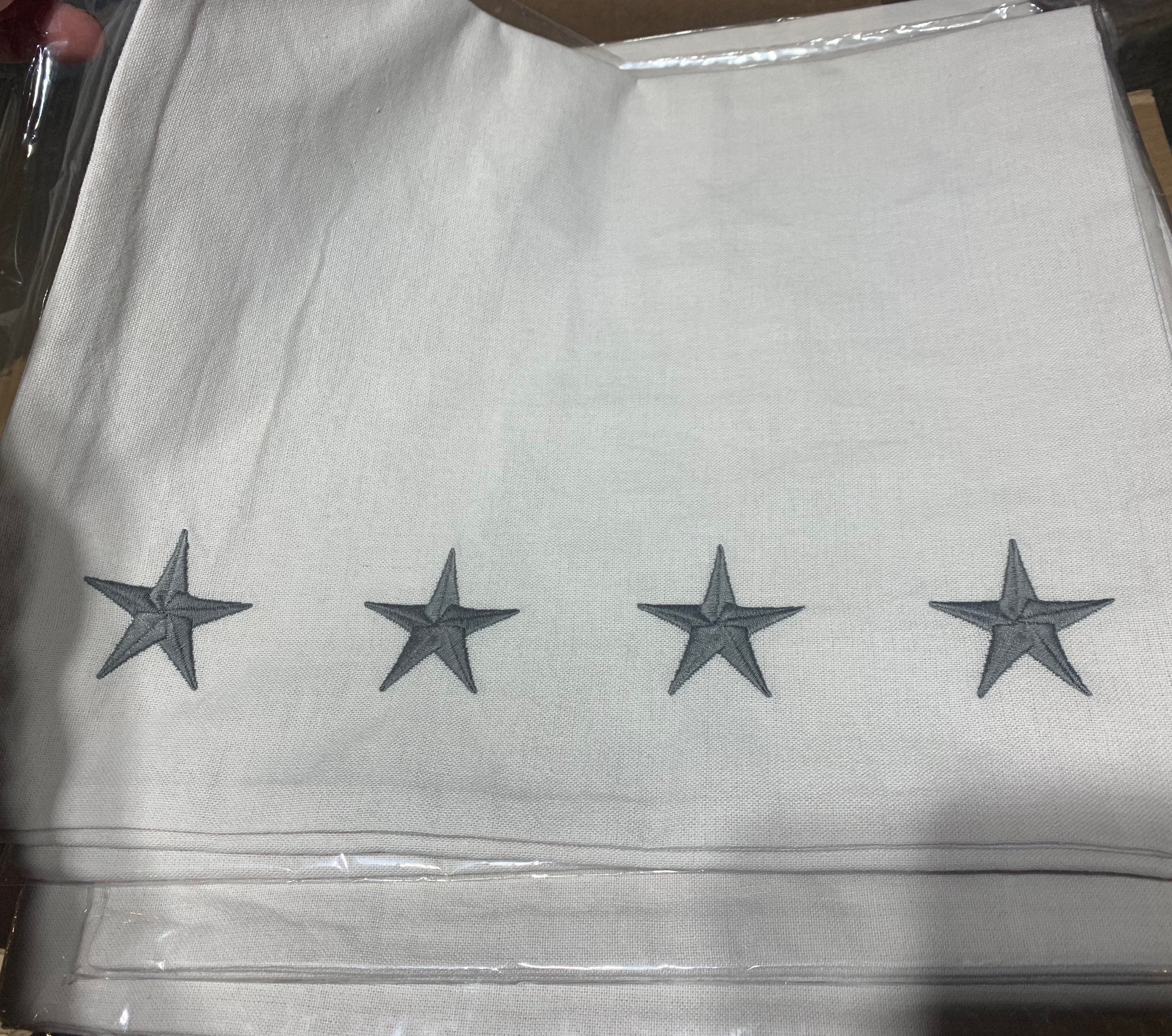 Danville Star Cream / Grey Star Table Runner NEW