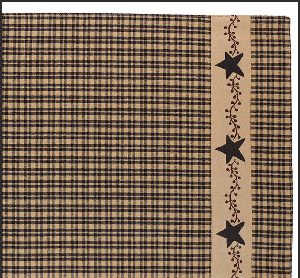 36” or 54” Primitive Berries Runner (13x36”) or 13x54”)