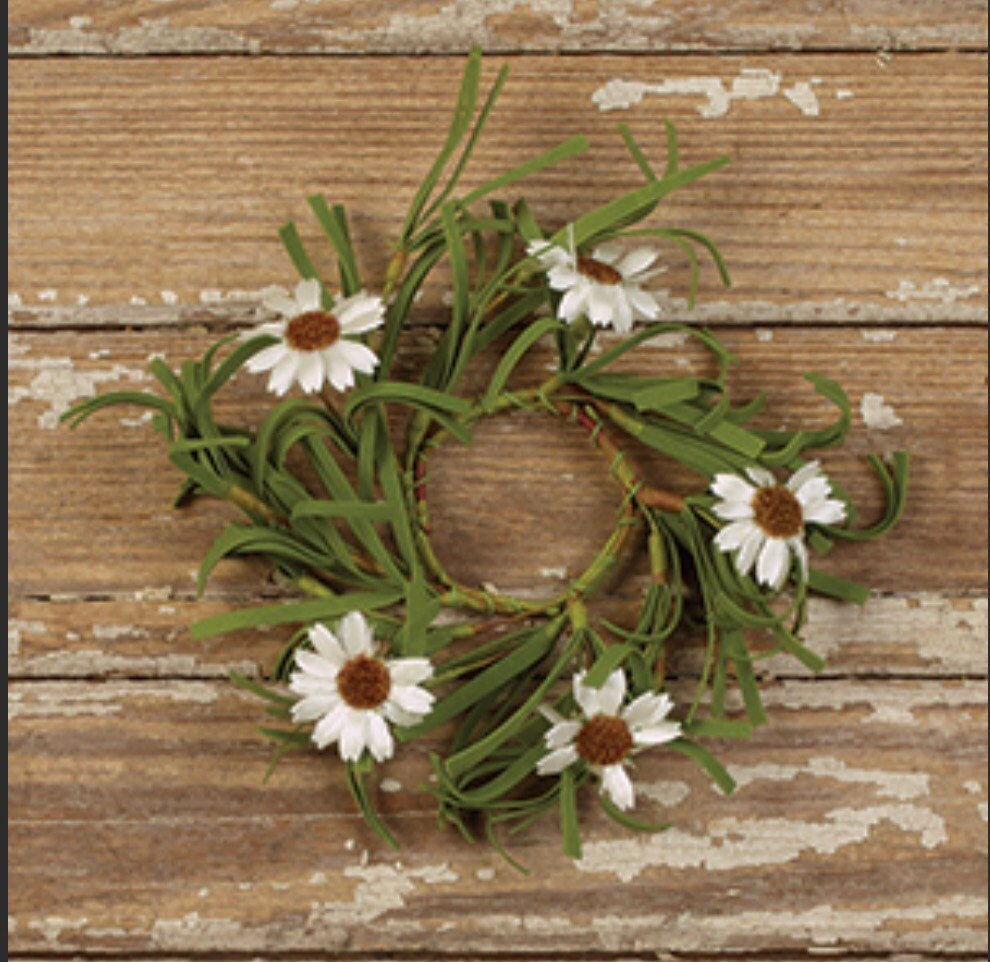 2” White or Yellow Mini Daisy Ring New