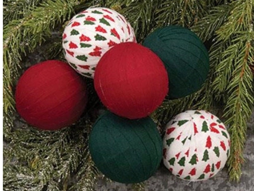 Christmas Bowl Rag Balls Set of 6! NEW