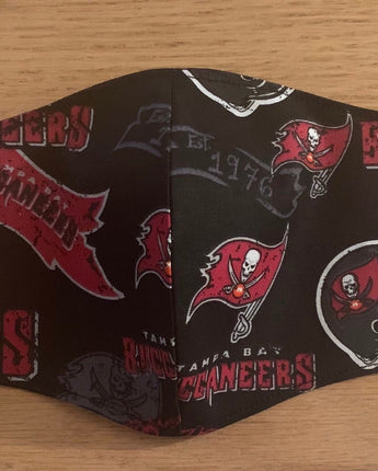 Tampa Bay Buccaneers Reversible,Adjustable and Washable Face Mask NEW
