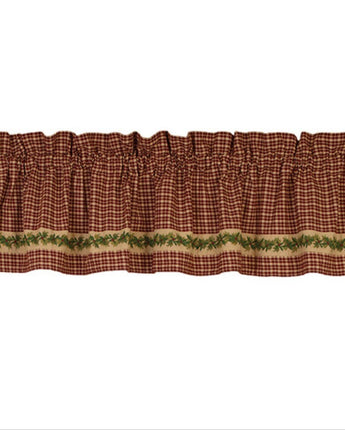 Holly ‘N’ Cedar Valance (72x14”)