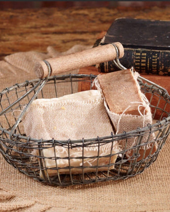 Farmhouse Round Wire Basket (7.5x4”)