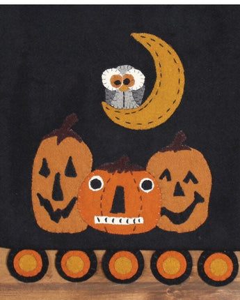 The Owl Knows Black Table Runner!  Wool New